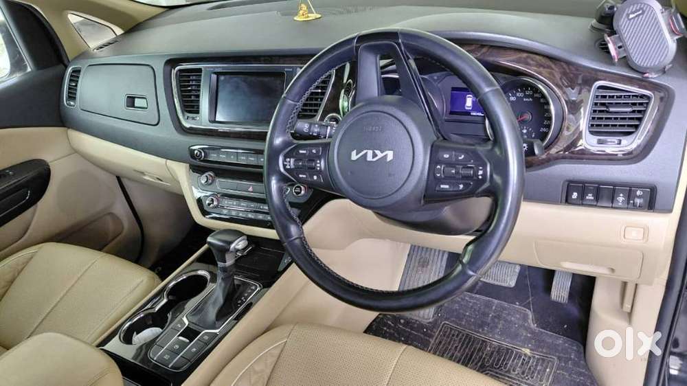 Kia Carnival Limousine+ At 2022 Diesel Automatic Black