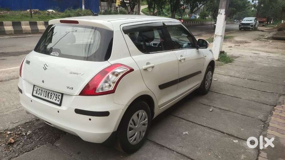 Maruti Suzuki Swift Vxi, 2017, Petrol