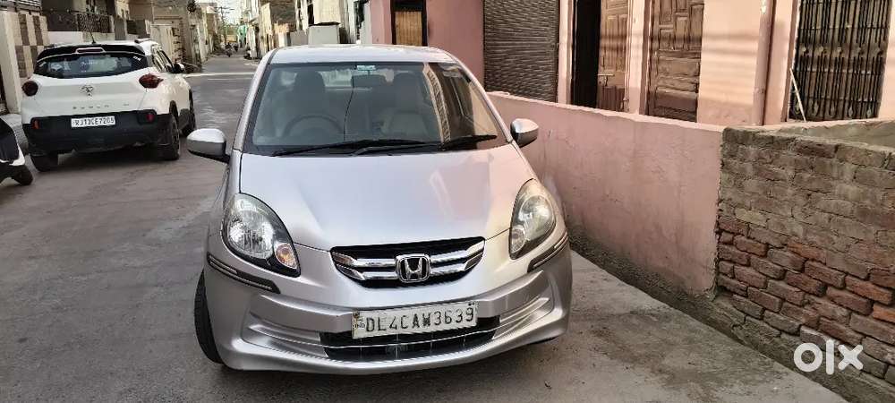 Honda Amaze 2nd Gen 2014 Petrol 76000 Km Driven