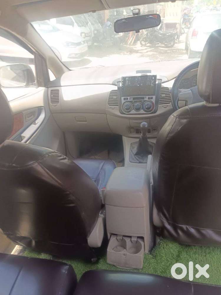 Toyota Innova 2.5 Z Diesel 7 Seater, 2014, Diesel
