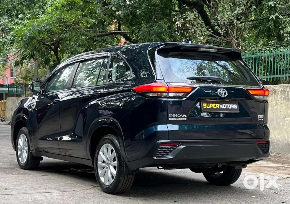 Toyota Innova Hycross 2.0 Vx Hybrid 7 Str, 2025, Petrol