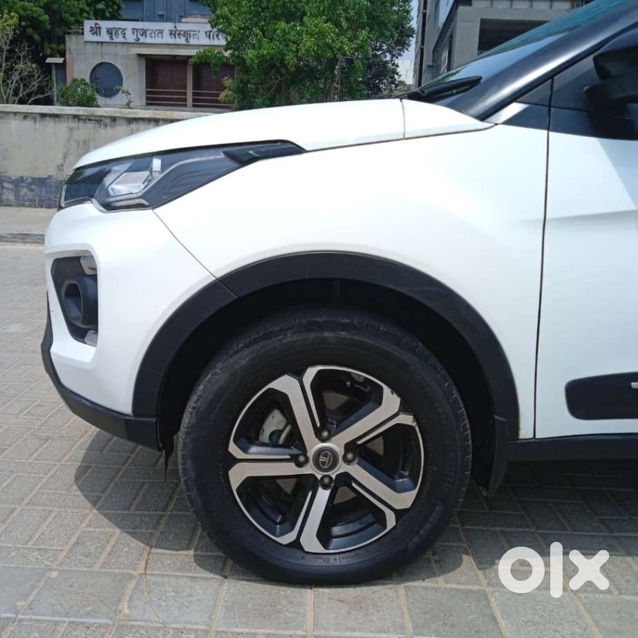 Tata Nexon 1.2 Revotron Xz Plus, 2022, Petrol