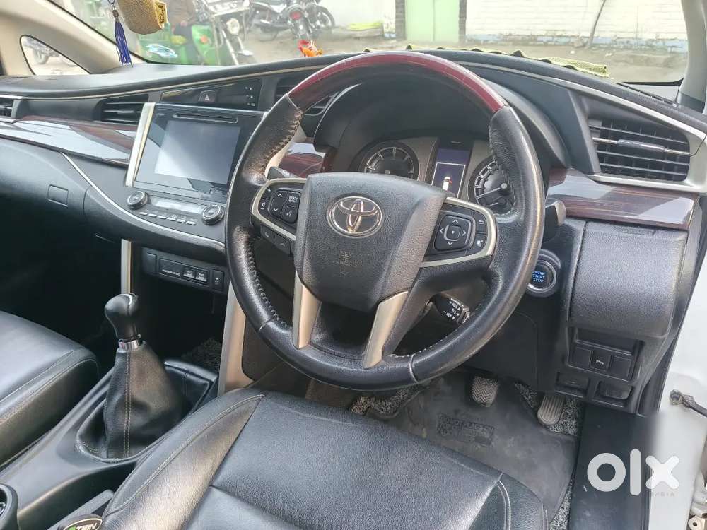 Toyota Innova Crysta 2018
