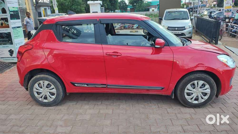 Maruti Suzuki New-gen Swift Vxi, 2019, Petrol