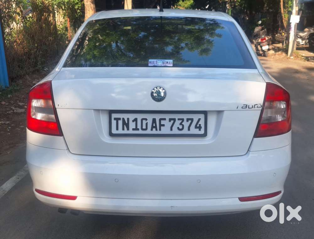 Skoda Laura 1.8 Tsi Ambiente, 2011, Petrol