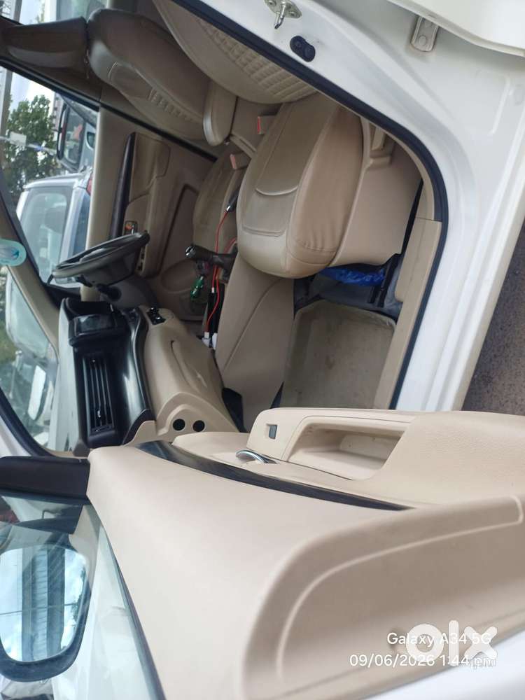 Maruti Suzuki Ertiga Zxi Plus Shvs, 2024, Petrol