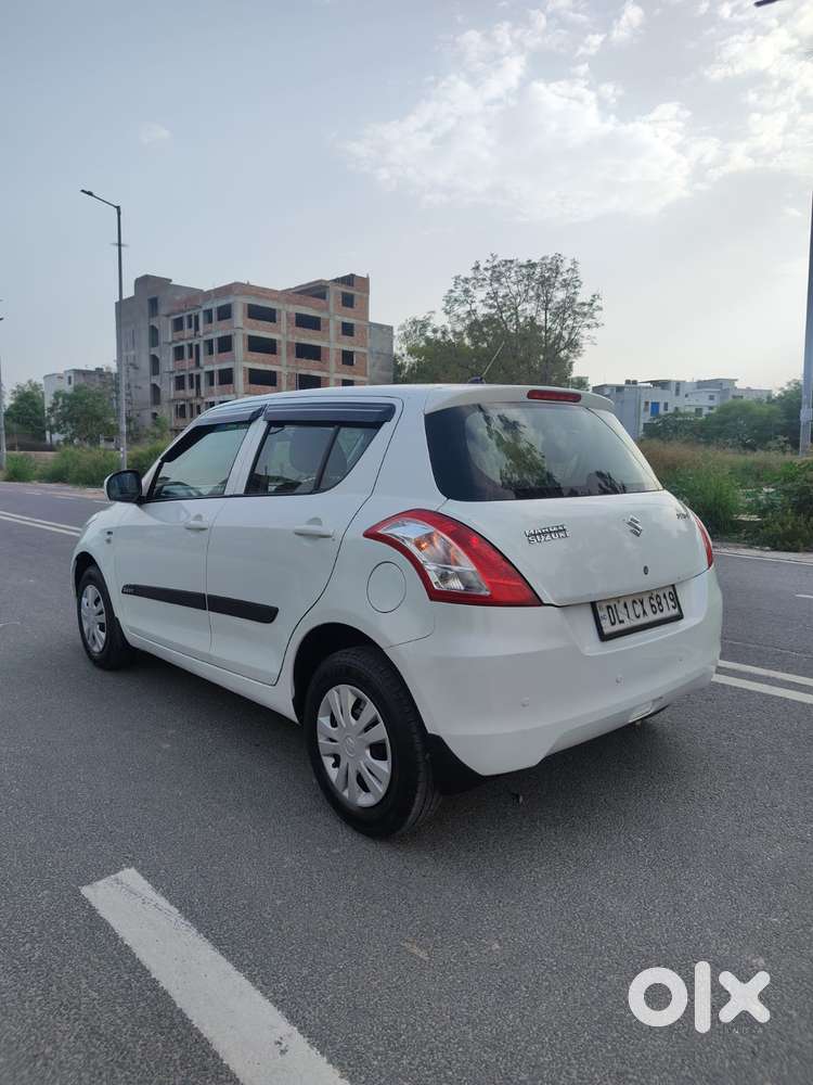Maruti Suzuki Swift Lxi Optional-o, 2017, Petrol