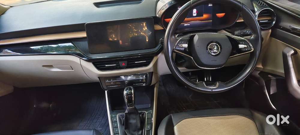 Skoda Slavia 1.0 Tsi Style At, 2022, Petrol