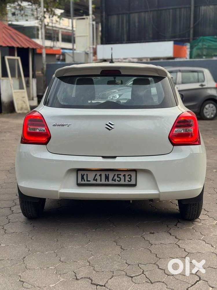 Maruti Suzuki Swift Amt Vxi, 2018, Petrol