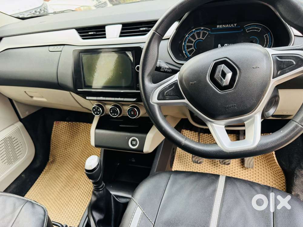 Renault Triber Rxz, 2021, Petrol