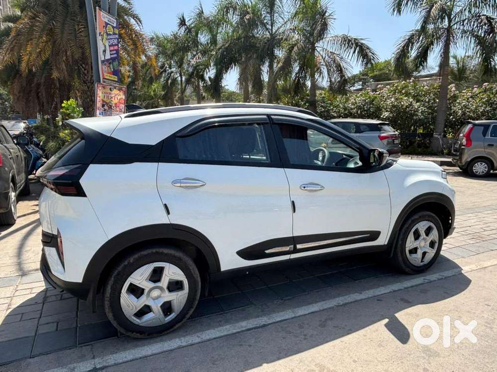Tata Nexon 2024 Cng & Hybrids 18799 Km Driven