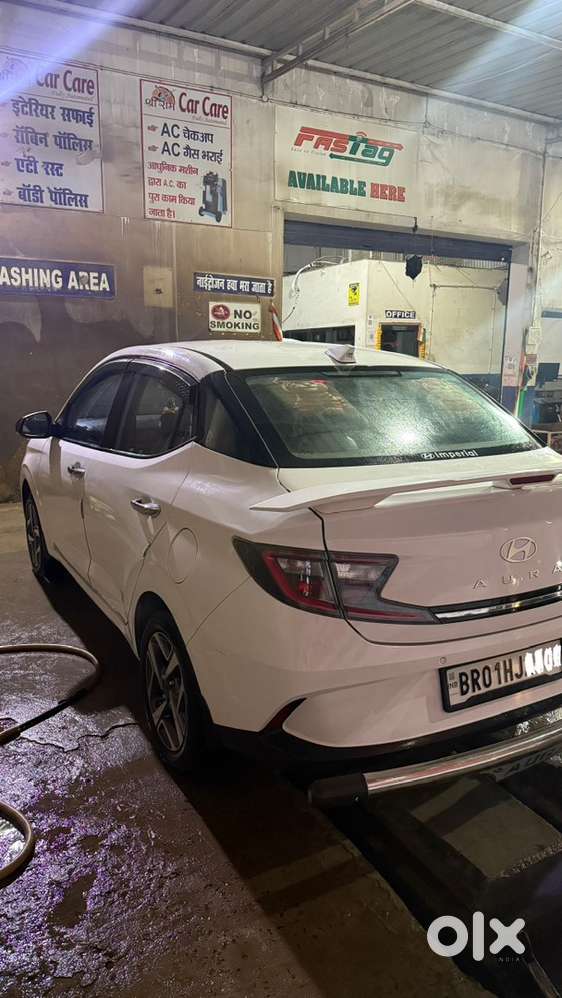 Hyundai Aura Top Model With Fully Loaded Accessories