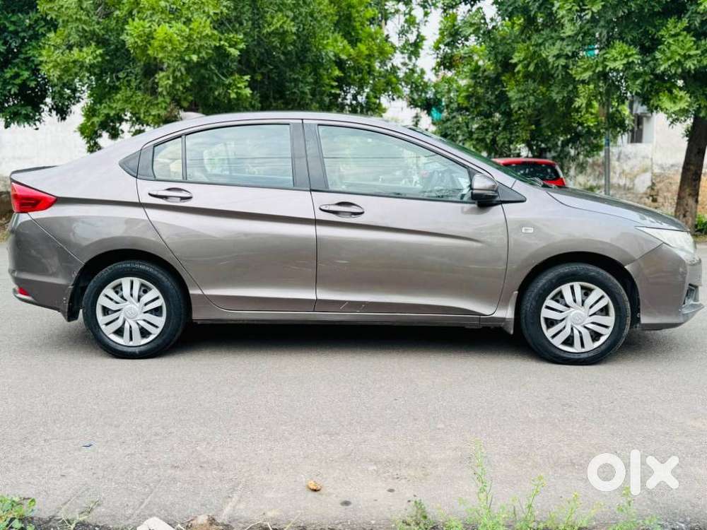 Honda City V Mt, 2015, Cng & Hybrids