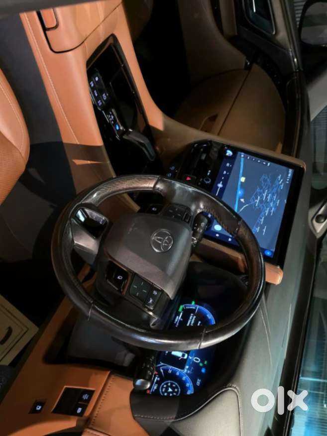 Toyota Vellfire Vip &ndash; Executive Lounge, 2023, Petrol