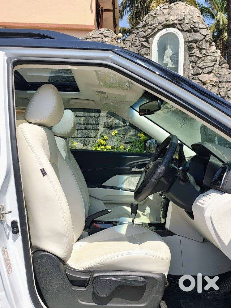 Mahindra Xuv 3xo Ax7 Diesel Mt, 2024, Diesel