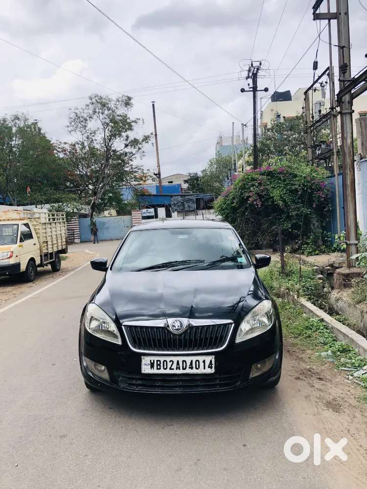 Skoda Rapid 2013 Petrol 80000 Km Driven