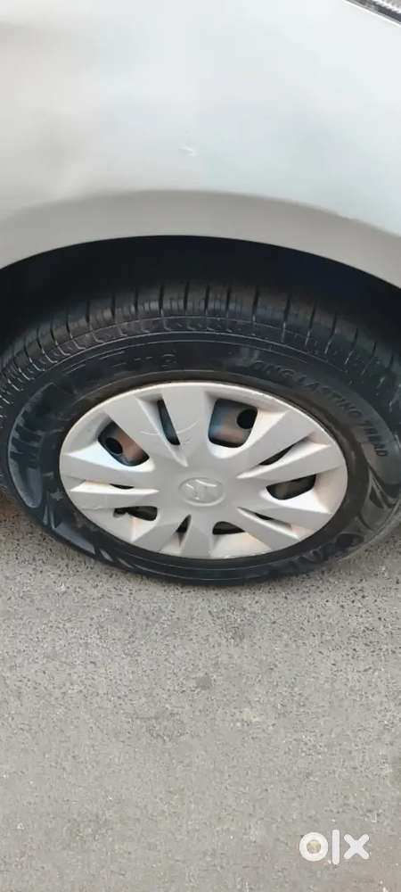 Maruti Suzuki Dzire 2015