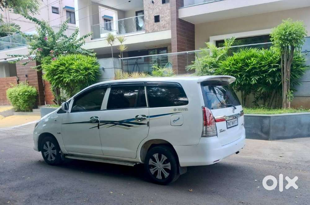 Toyota Innova 2004-2011 2.5 G4 Diesel 8-seater, 2006, Diesel