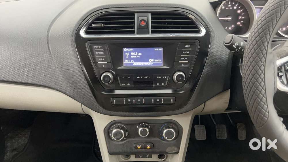 Tata Tiago Xz, 2016, Petrol