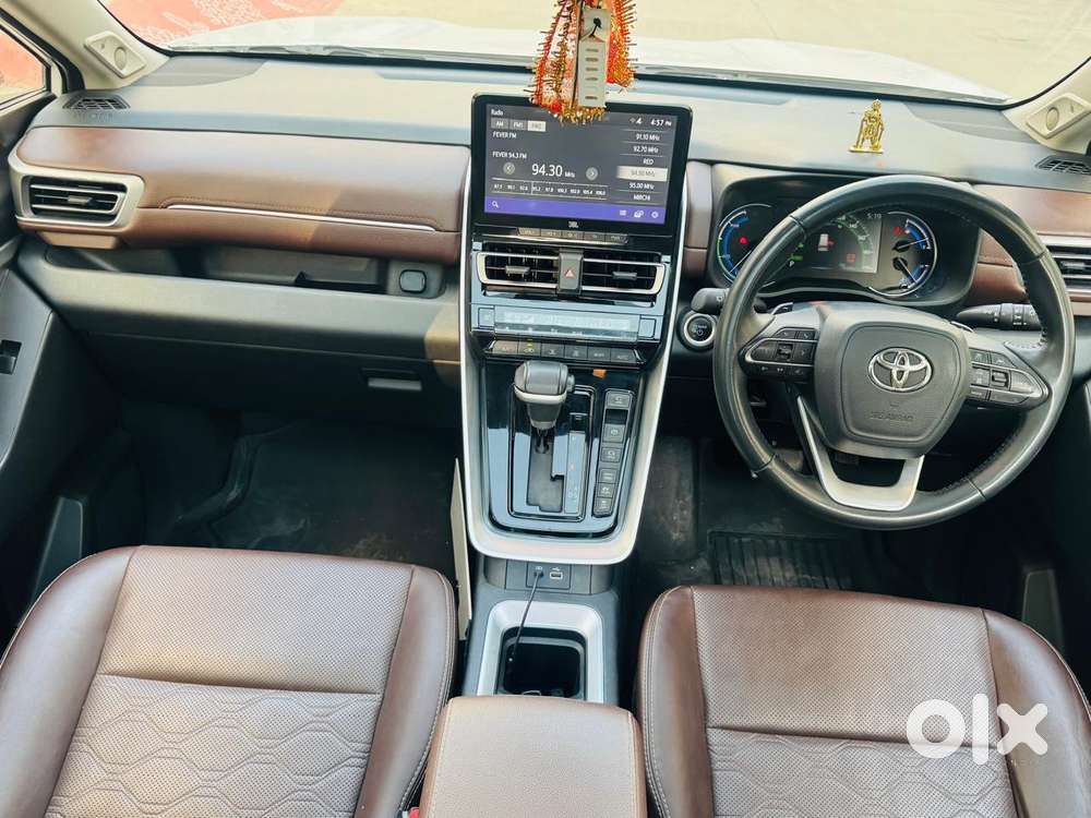 Toyota Innova Hycross 2.0 Zx Hybrid 7 Str, 2023, Electric