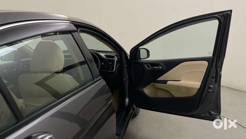Honda City I-vtec V, 2022, Petrol
