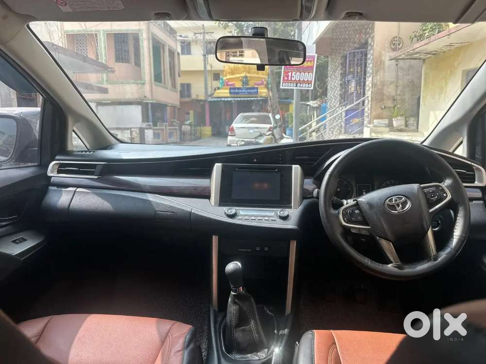 Toyota Innova Crysta