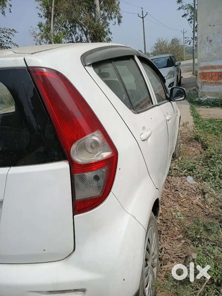 Maruti Suzuki Ritz 2012 कार