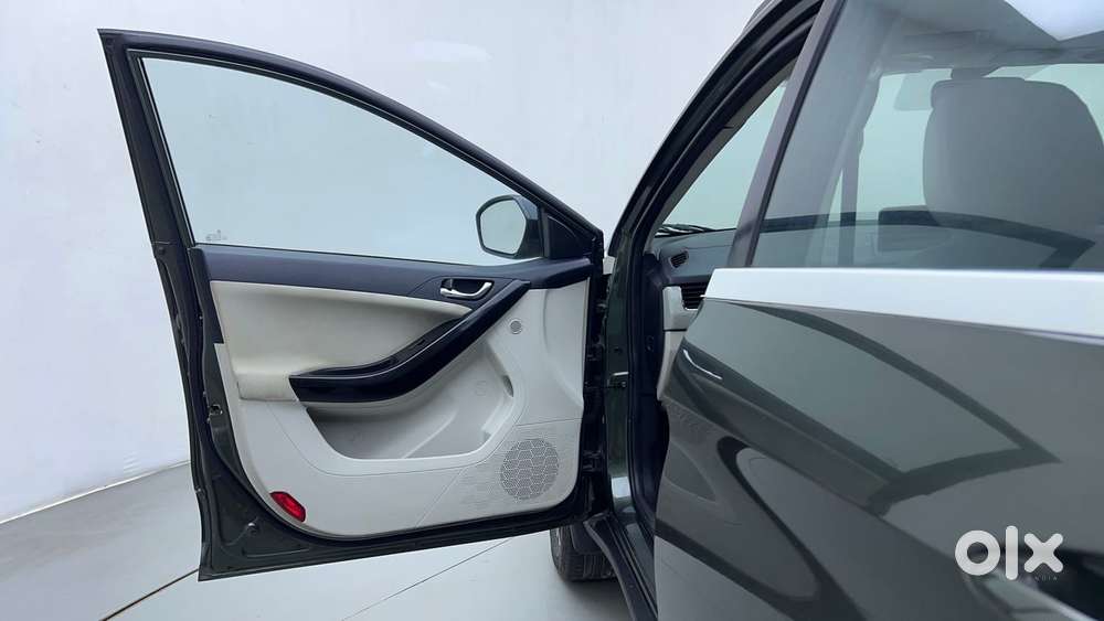 Tata Nexon 1.2 Revotron Xz Plus, 2022, Petrol