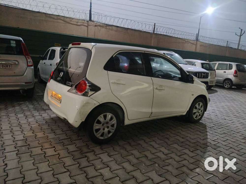 Honda Brio 2013-2016 V Mt, 2013, Petrol