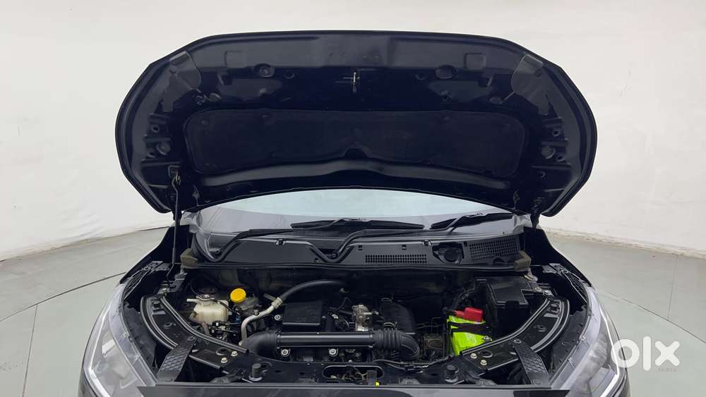 Nissan Magnite 1.0 Xv, 2022, Petrol