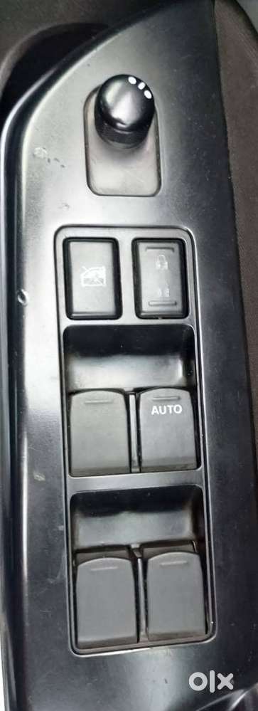 Maruti Suzuki Swift 2011-2014 Vxi, 2012, Petrol