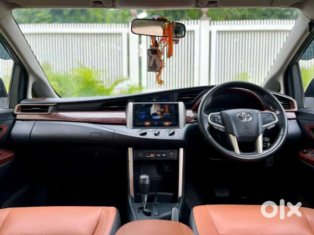 Toyota Innova Crysta 2.4 G Mt 7 Str, 2019, Diesel