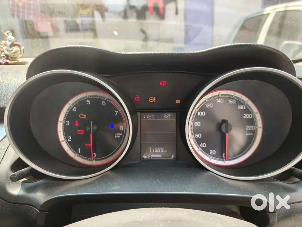 Maruti Suzuki Swift 2022 Petrol 74700 Km Driven