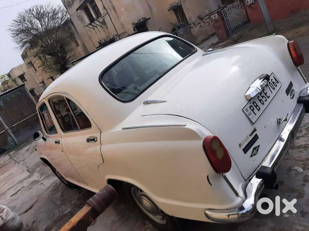 Ambassador Ambassador 2007 Petrol