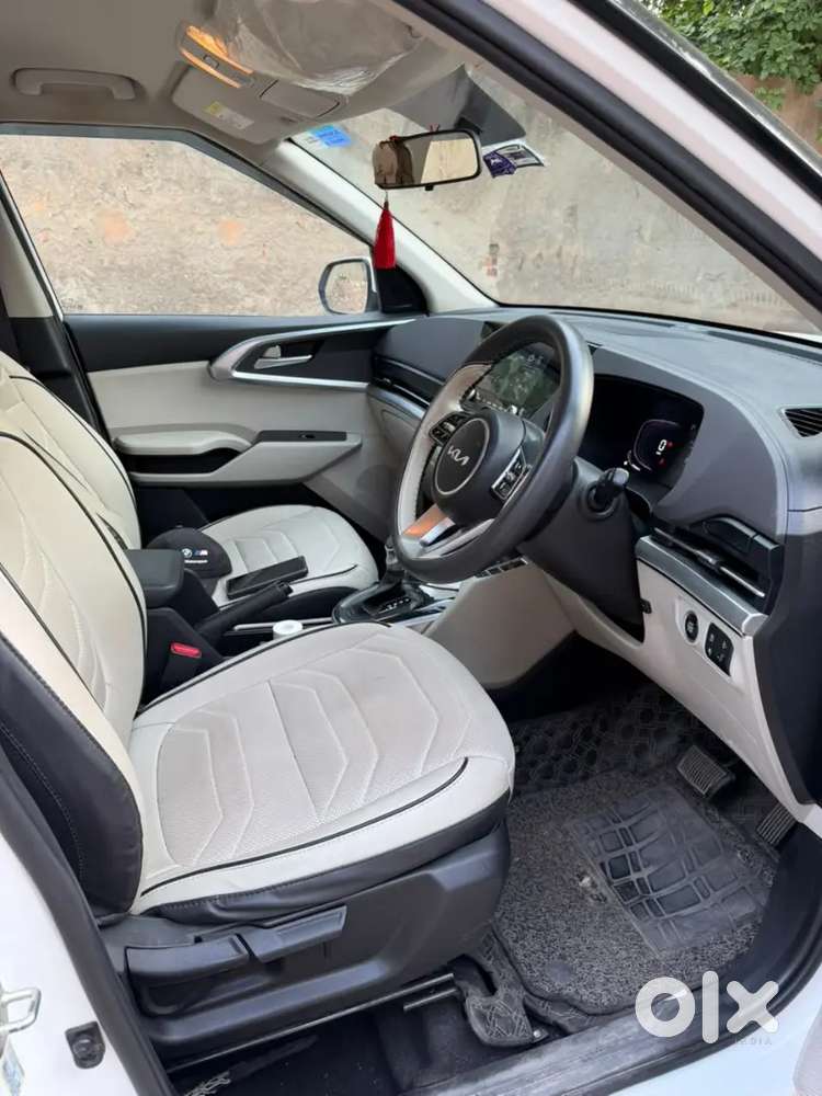 Kia Carens 1.5 Turbo Petrol Dct(automatic)