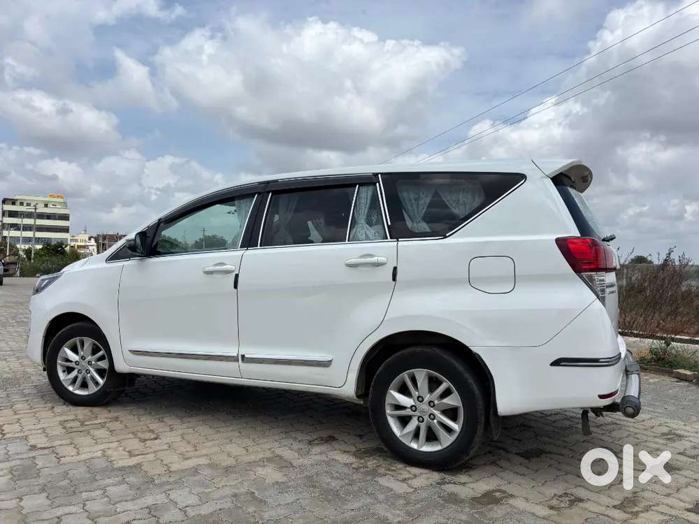 Toyota Innova Crysta 2020