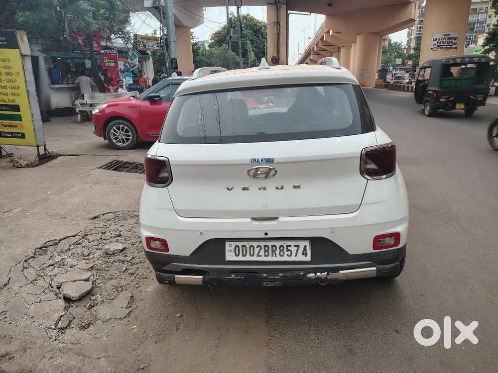 Hyundai Venue 2021 Petrol Well Maintained
