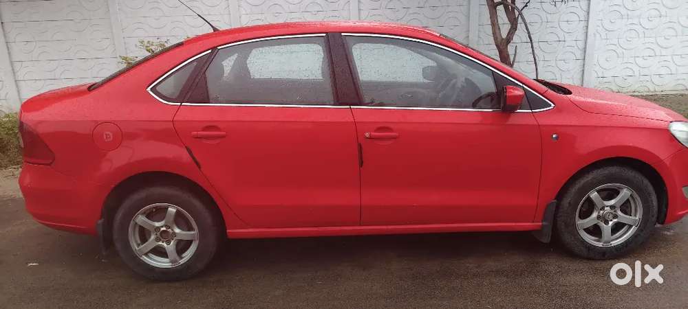 Skoda Rapid Elegance 2012