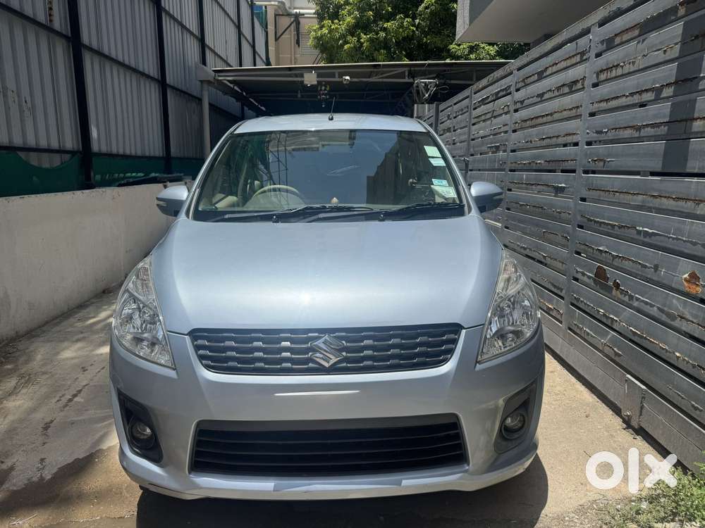 Maruti Suzuki Ertiga Zxi Shvs, 2013, Petrol
