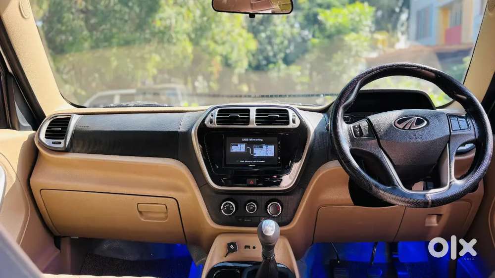 Mahindra Neo