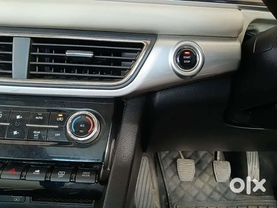 Mahindra Xuv700 2.2 Ax 7 Diesel Mt Str, 2024, Diesel