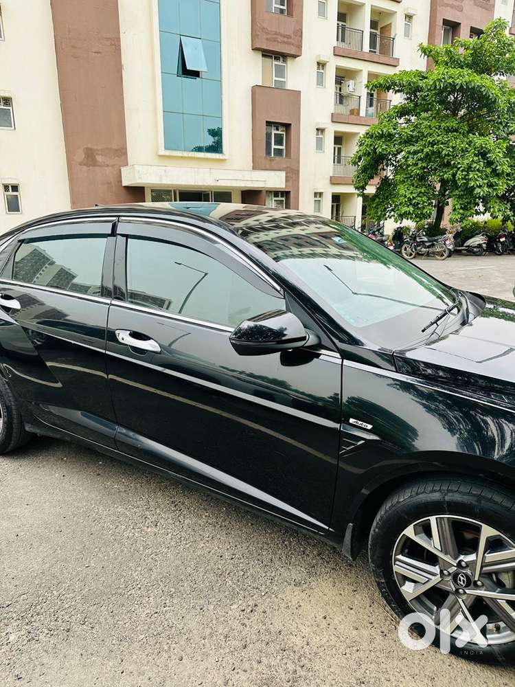 Hyundai Verna Auto 2024