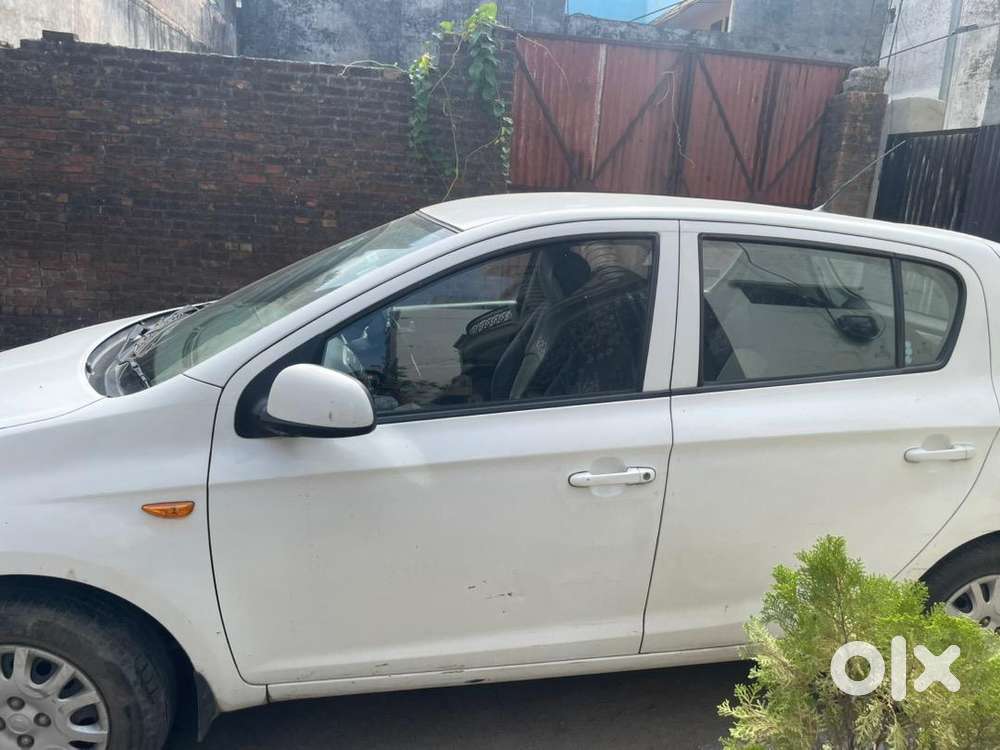 Hyundai Car 2011 Manual Petrol