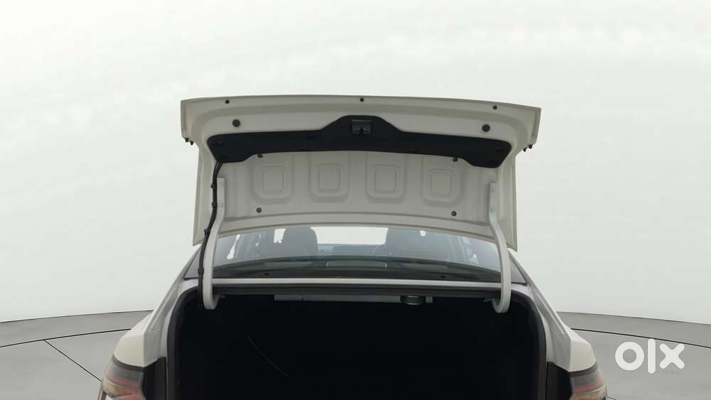 Hyundai Verna Sx (o) 1.5 Turbo Petrol Dct, 2024, Petrol