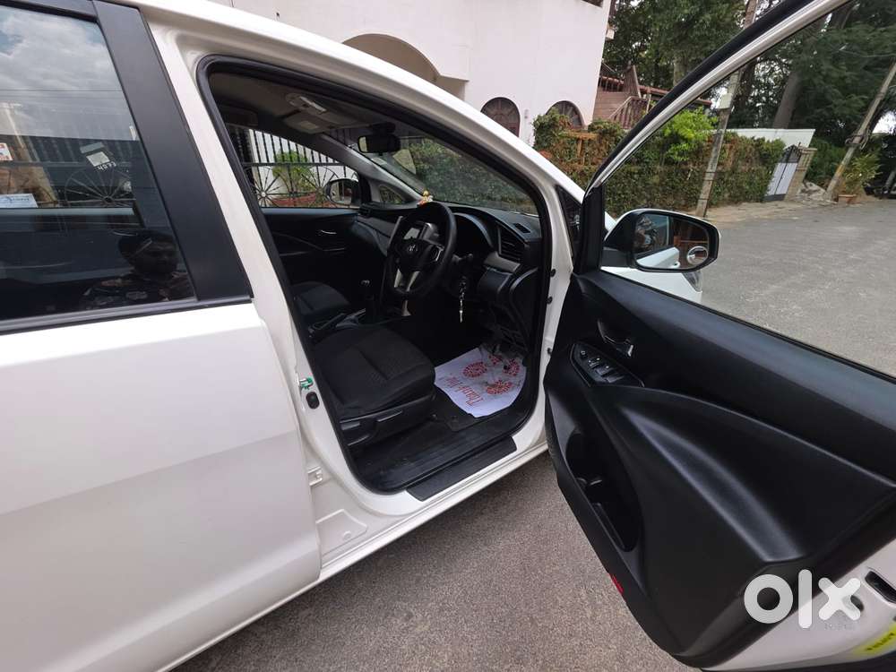 Toyota Innova Crysta 2.4 G Plus Mt 8 Str, 2018, Diesel