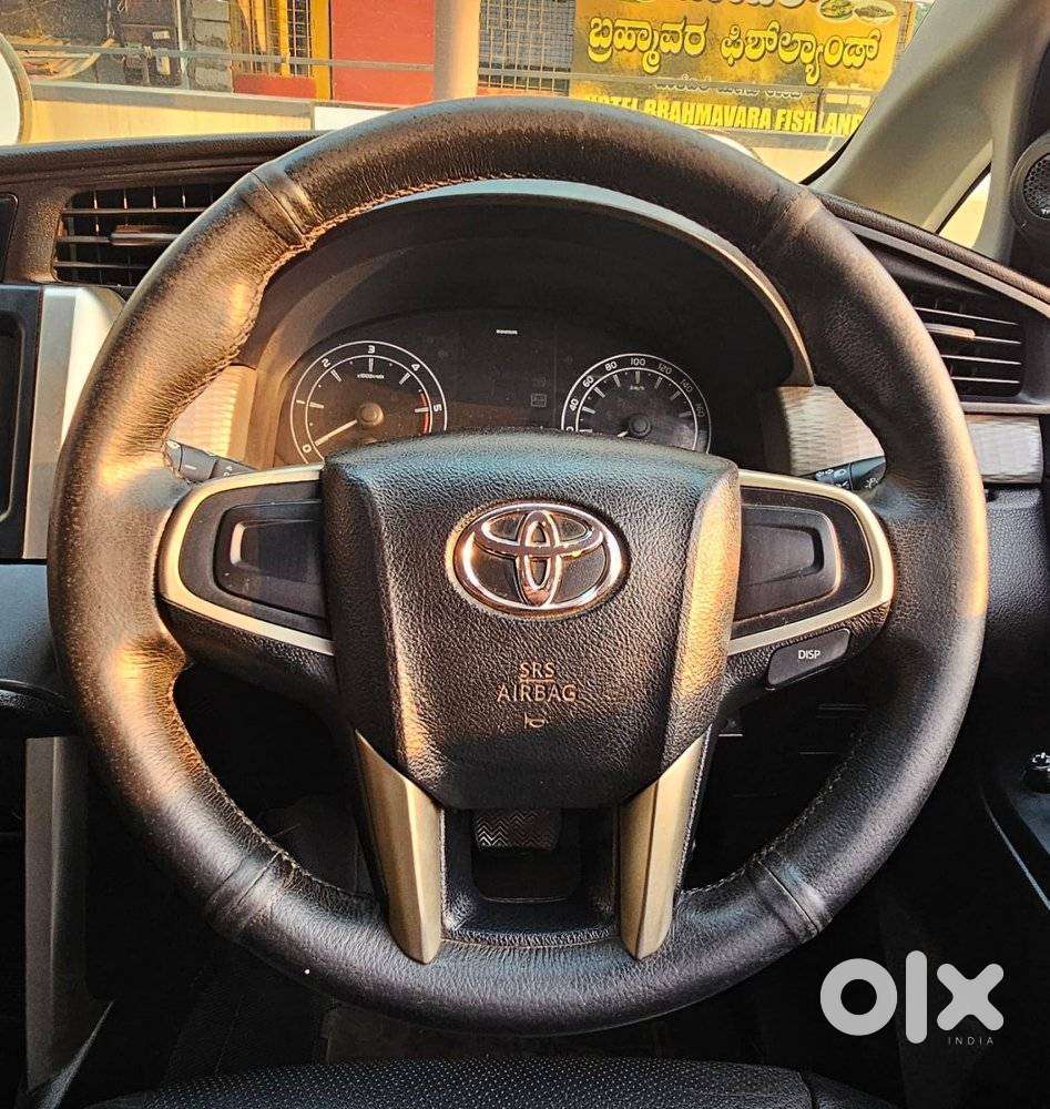 Toyota Innova Crysta G 8 Str, 2016, Diesel