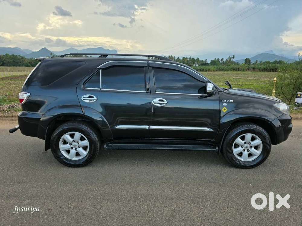 Toyota Fortuner 3.0 4x4 Manual, 2011, Diesel