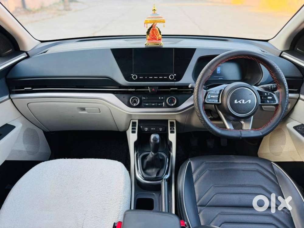 Kia Carens G1.5 6mt Gravity, 2024, Petrol