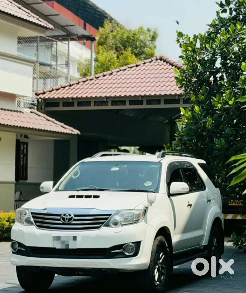 Toyota Fortuner 2015 Diesel 160000 Km Driven