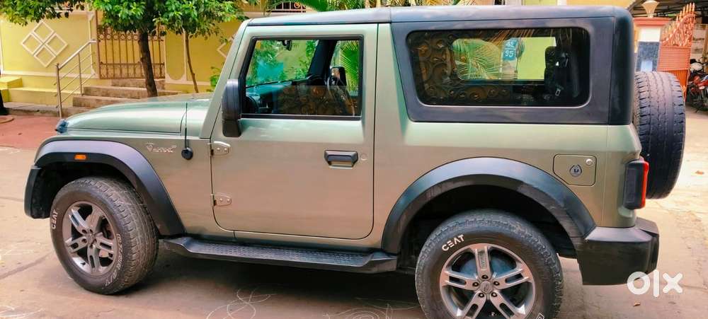 Mahindra Thar Roxx, 2021, Petrol